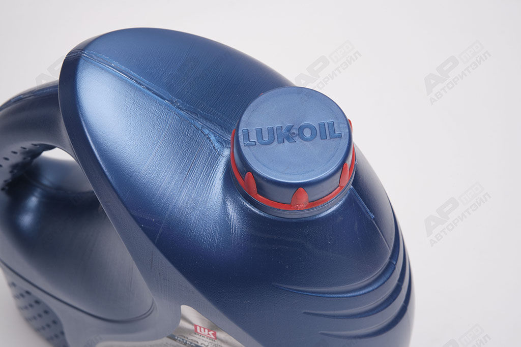 Масло моторное LUKOIL Авангард Ультра 10W40 полусинтетическое CI-4/SL; к.5л 3655654